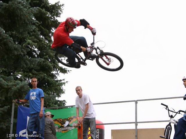 040813_HHK04_032