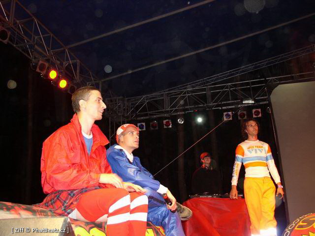 040813_HHK04_Divadlo_03