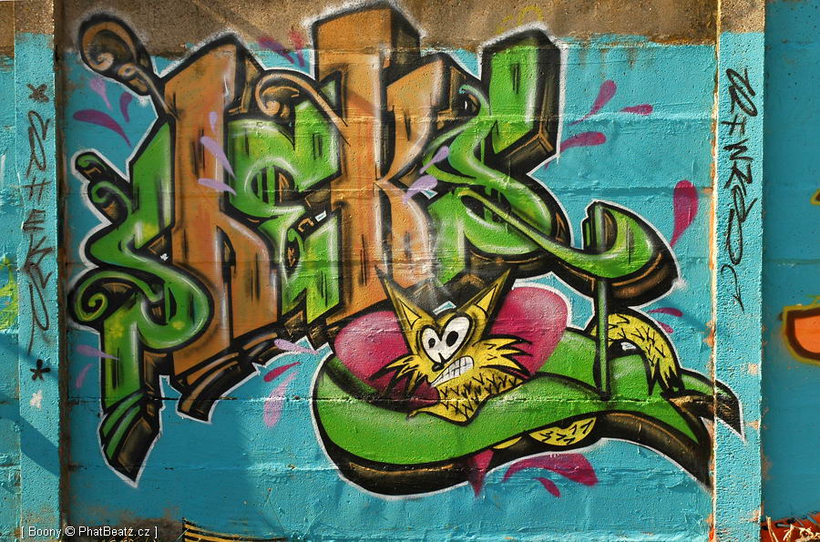 070825_HHK07graff_16