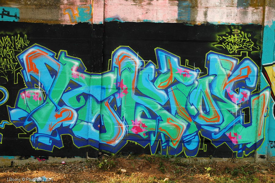070825_HHK07graff_44