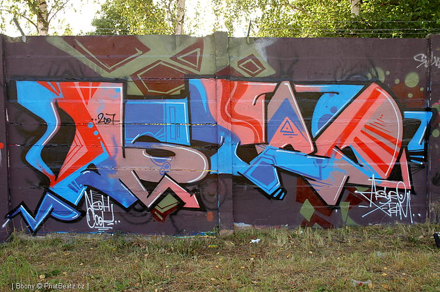 070825_HHK07graff_69