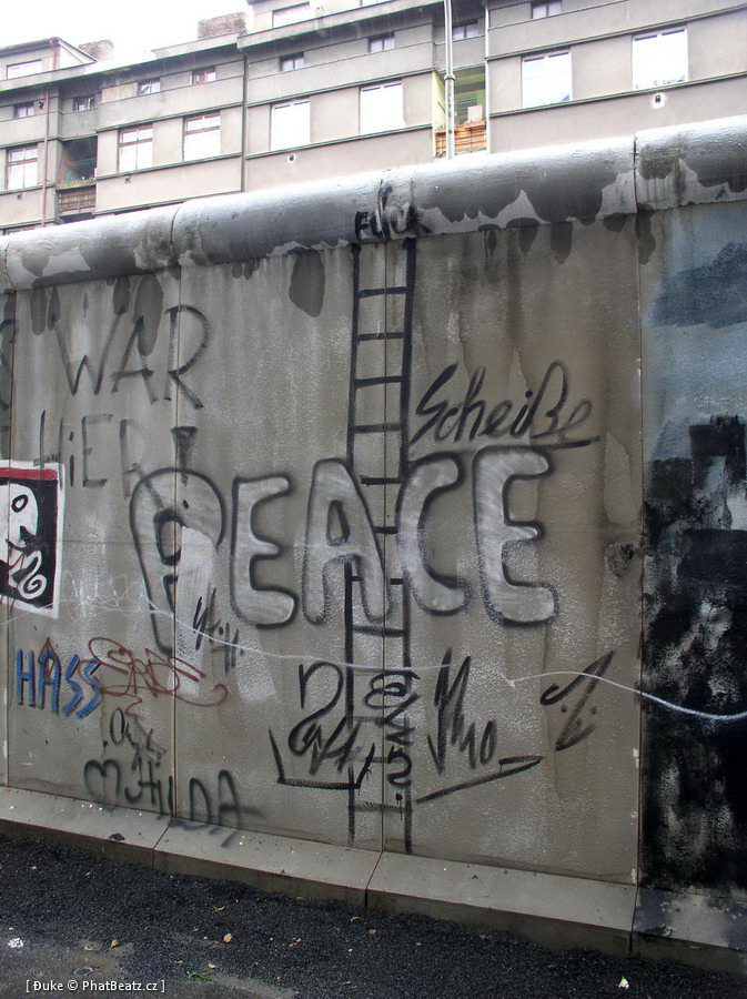 071112_BerlinWall_20