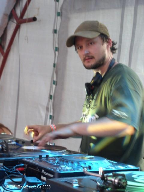078hhkemp2003