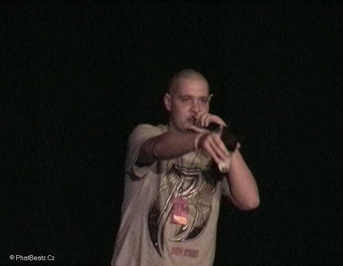 09_kick_the_shit_2002