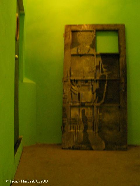 09kicktheshit2003