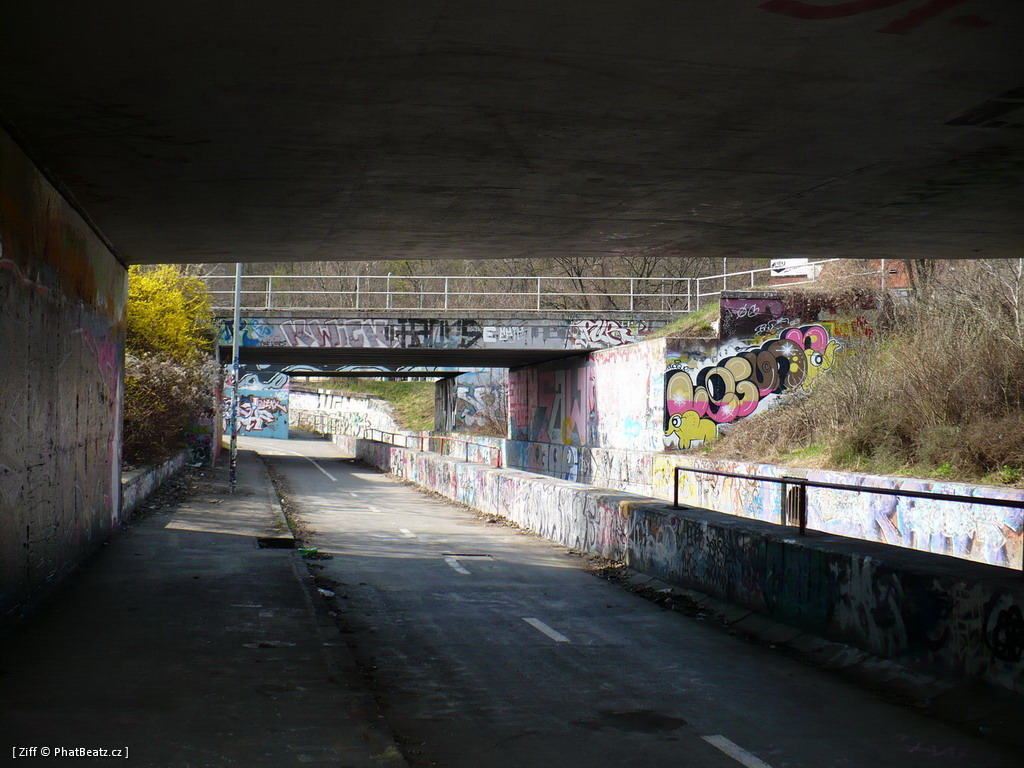 110403_Barrandov_34