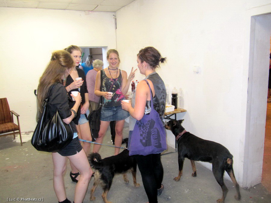 110511_Poplife_05