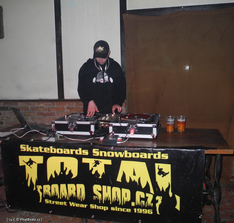 110929_DHabits_03