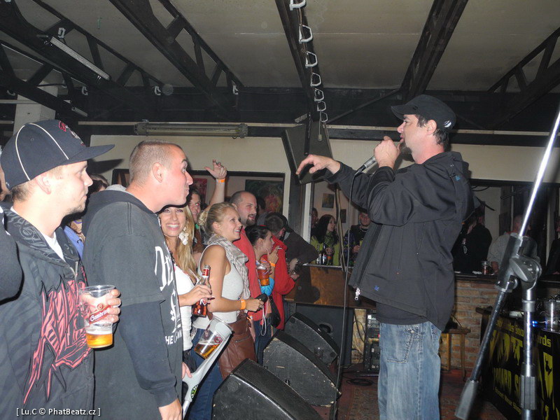 110929_DHabits_06