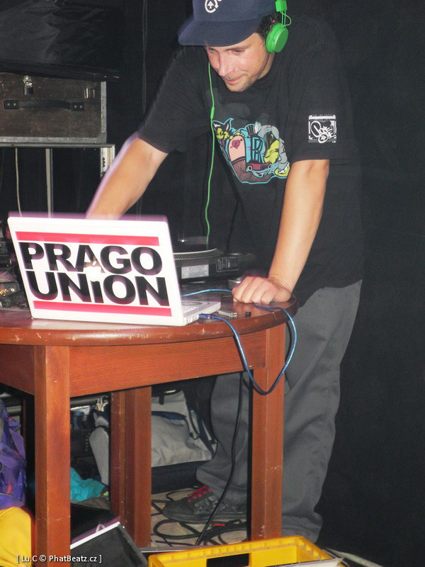 111001_GambrzReprs_01