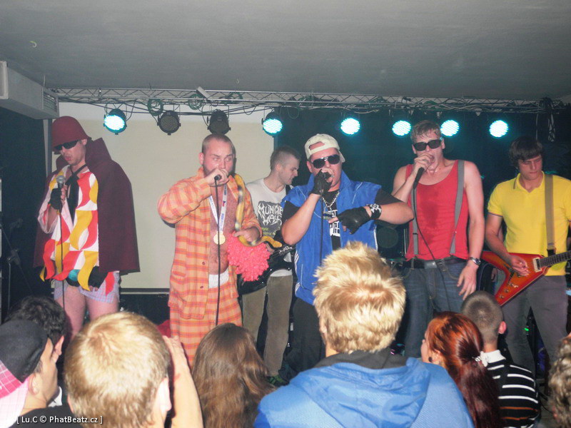 111001_GambrzReprs_22