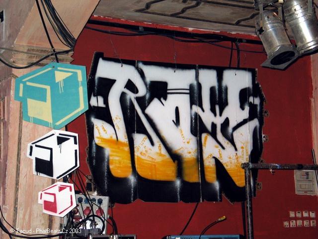 11kicktheshit2003