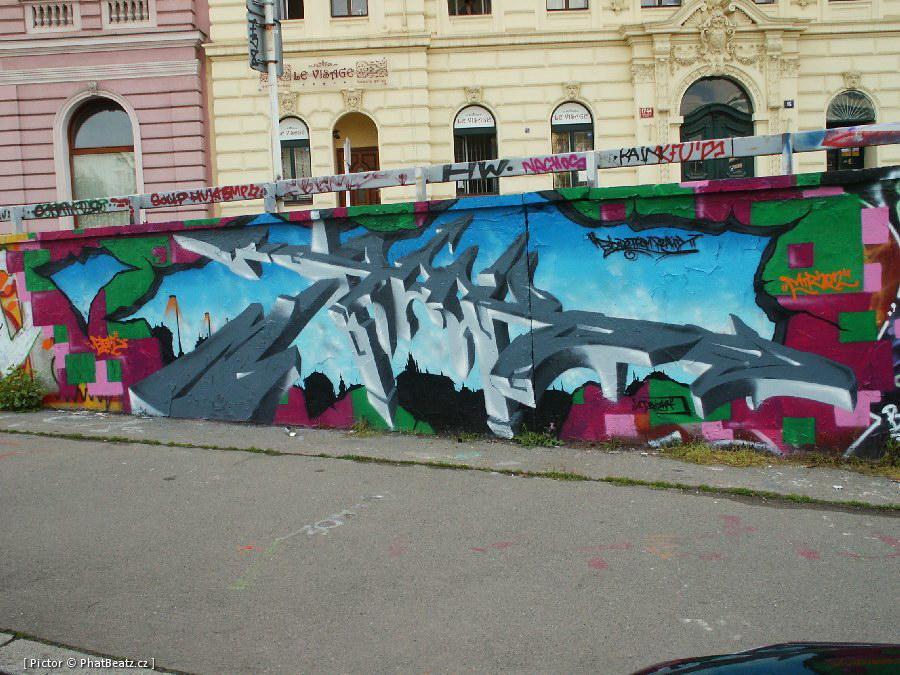 120502_Tesnov_01