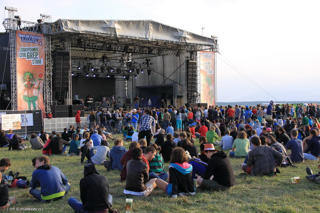 120809-11_OpenAirFestival2012_019