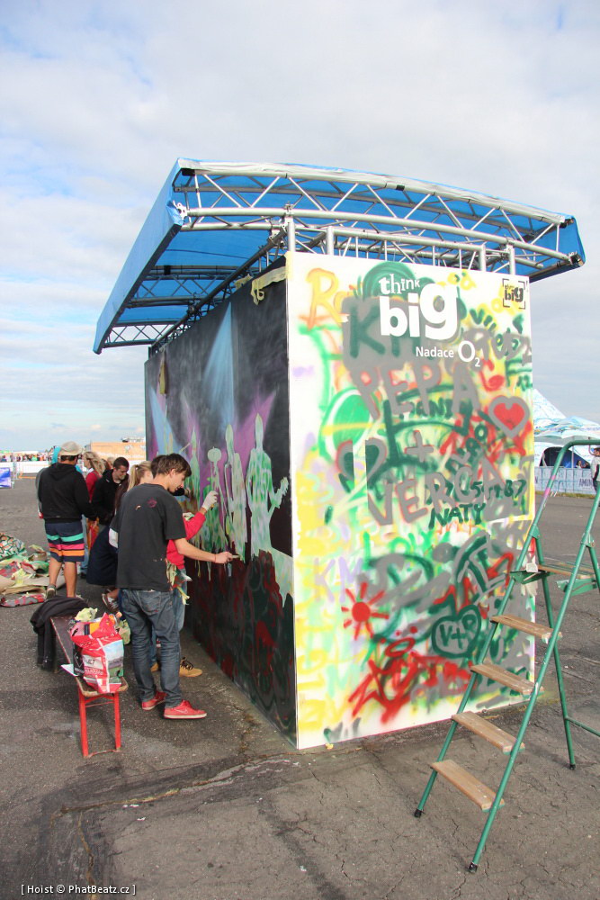 120809-11_OpenAirFestival2012_085