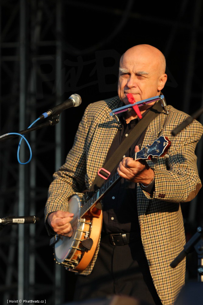 120809-11_OpenAirFestival2012_090