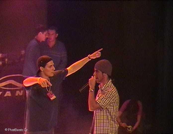12_kick_the_shit_2002