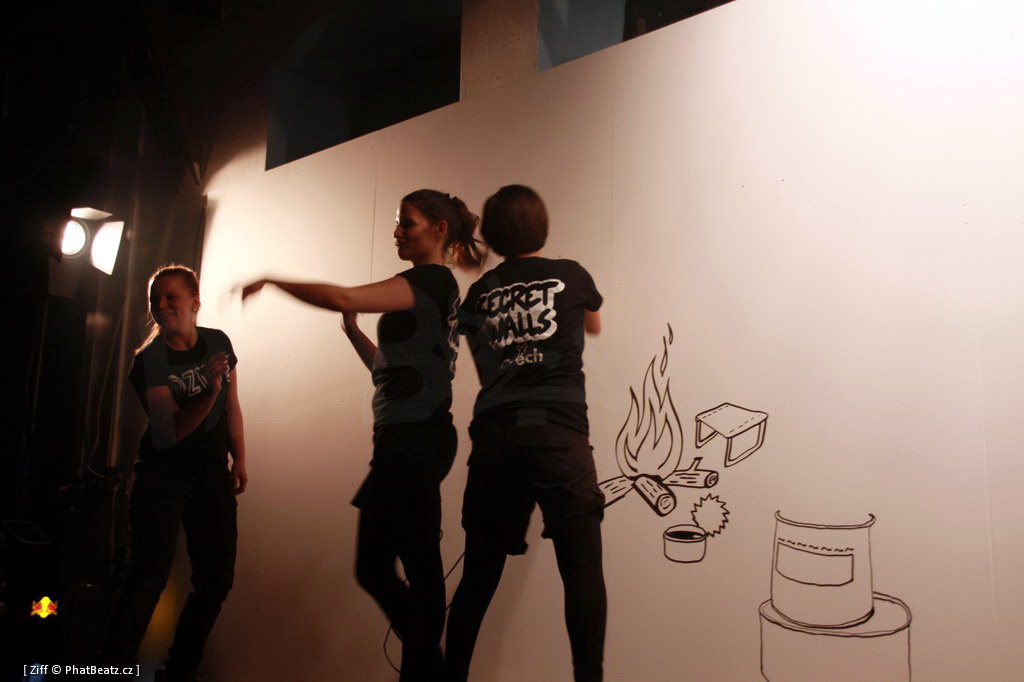 130419_SecretWalls_12 130419_SecretWalls_12