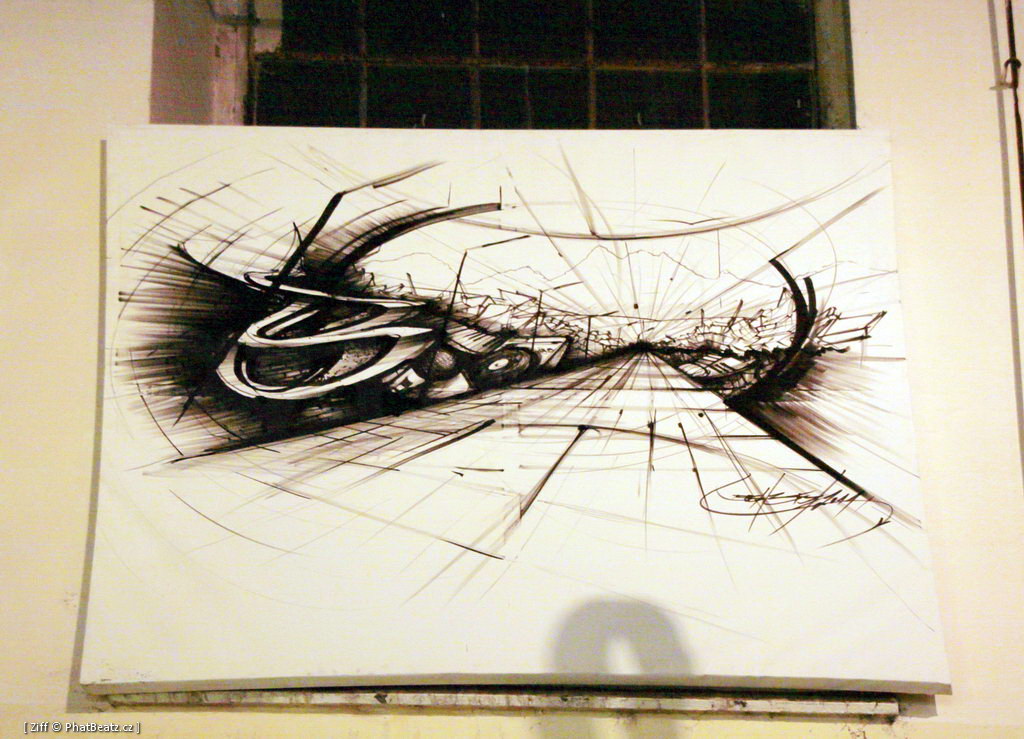 130419_SecretWalls_54 130419_SecretWalls_54