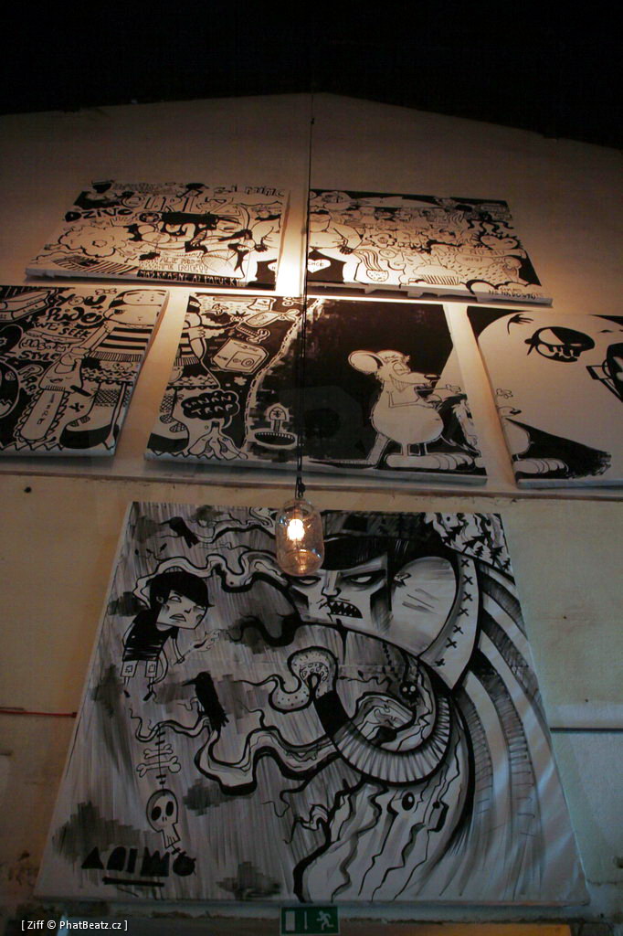 130419_SecretWalls_61 130419_SecretWalls_61