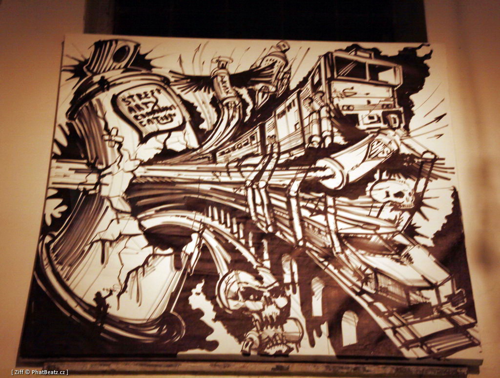 130419_SecretWalls_66 130419_SecretWalls_66