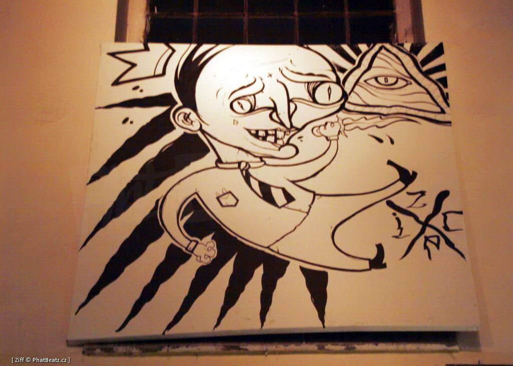 130419_SecretWalls_67 130419_SecretWalls_67