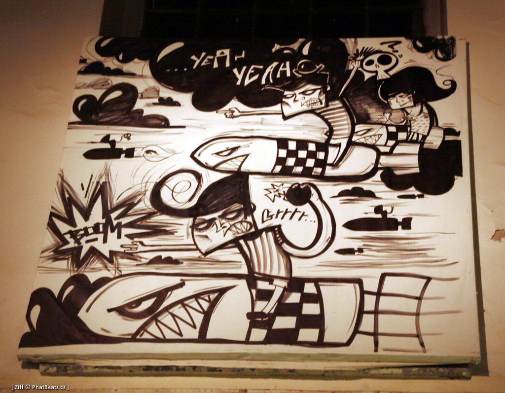 130419_SecretWalls_68 130419_SecretWalls_68