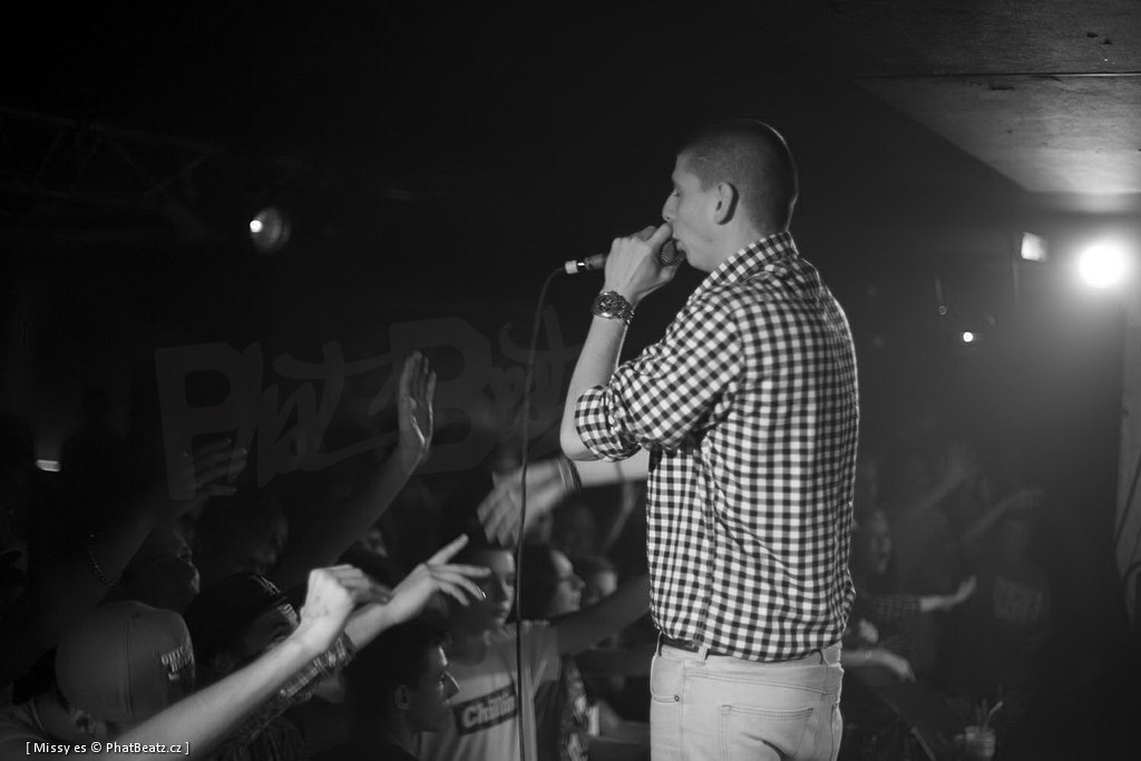 131116_RockCafe_03