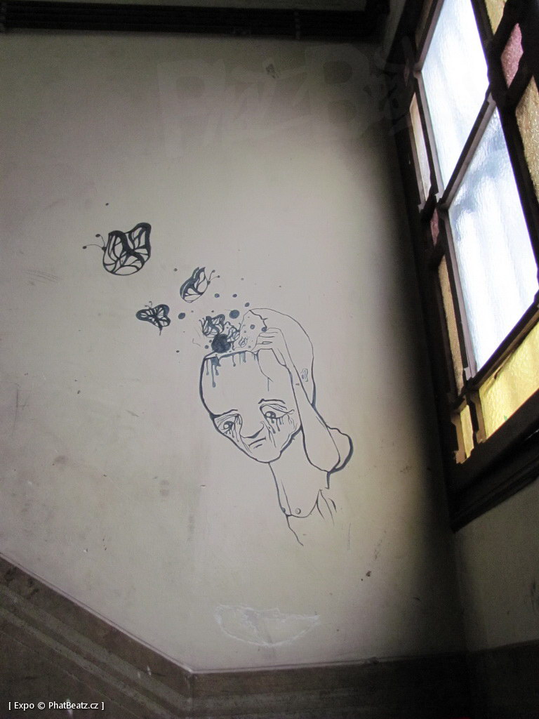 1312-1401_BarcelonaStreet_026