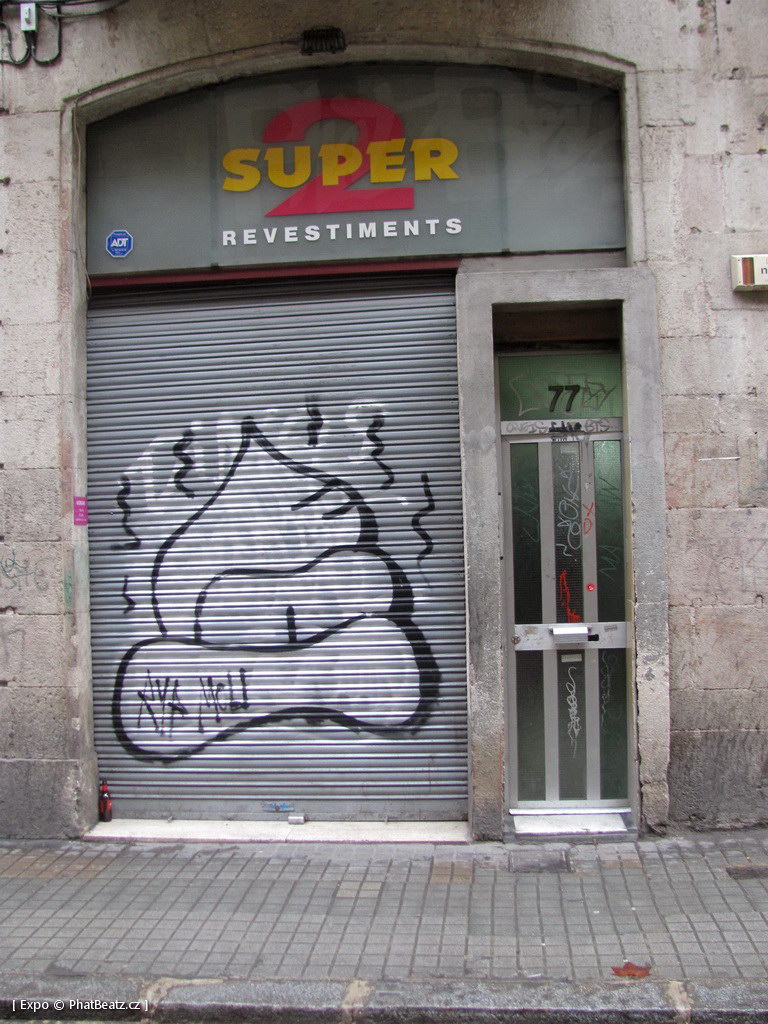 1312-1401_BarcelonaStreet_077