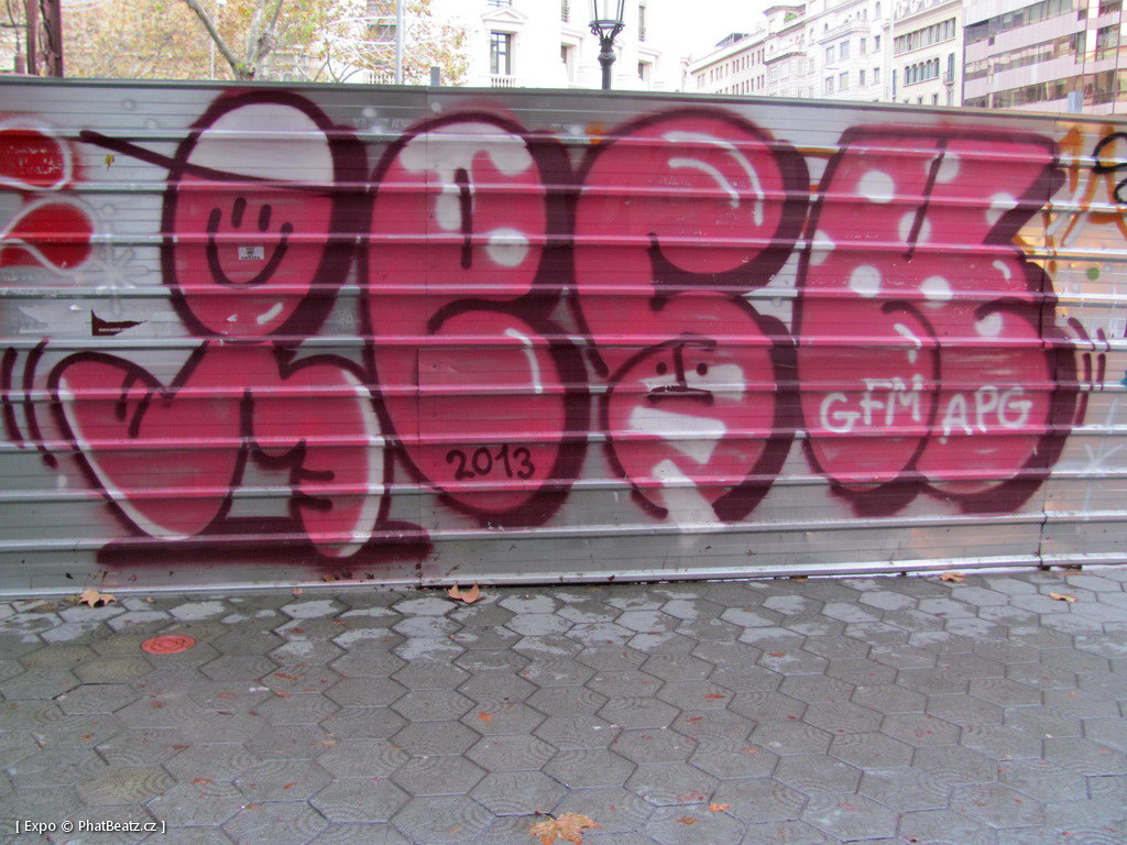 1312-1401_BarcelonaStreet_100