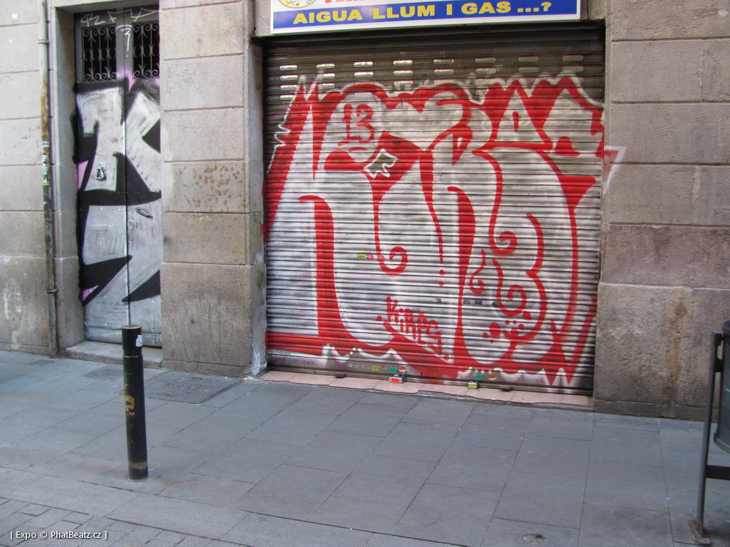 1312-1401_BarcelonaStreet_111