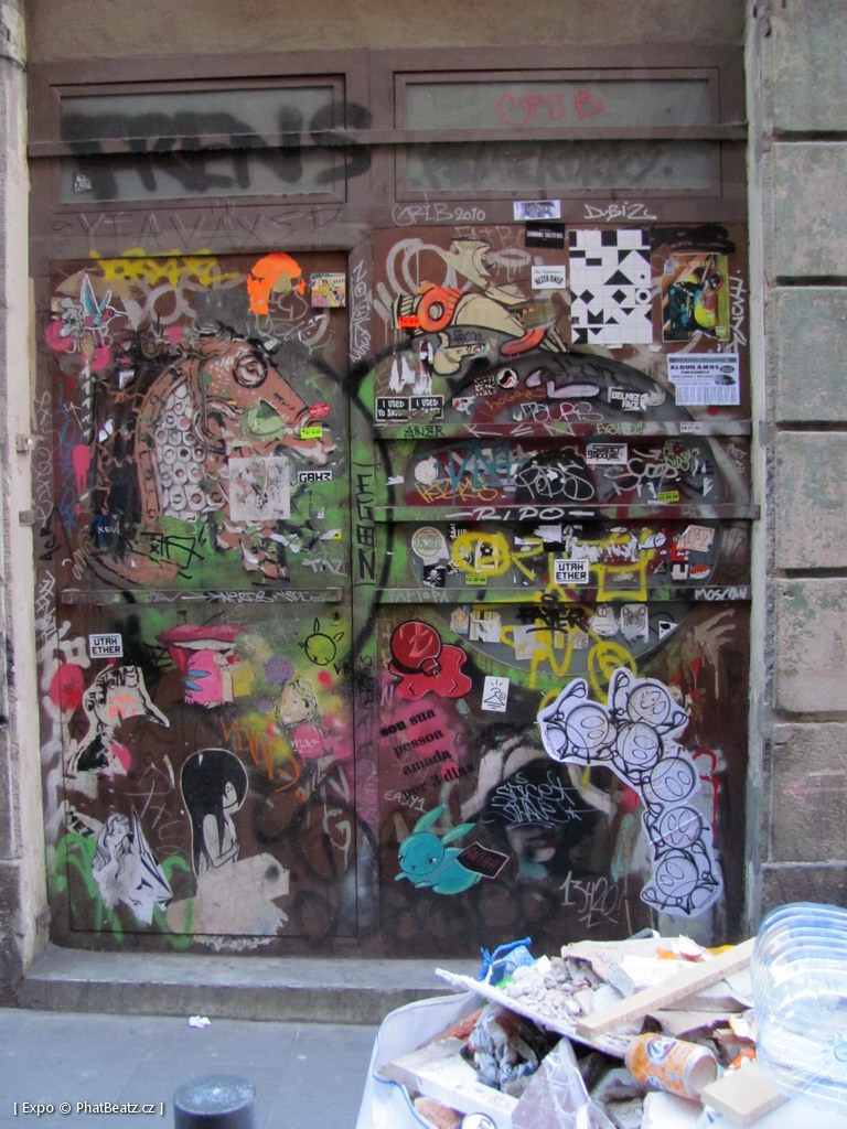 1312-1401_BarcelonaStreet_112