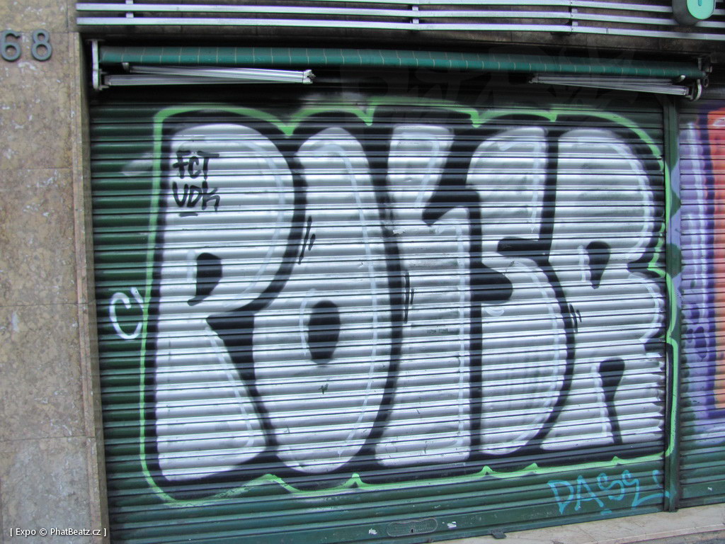 1312-1401_BarcelonaStreet_142