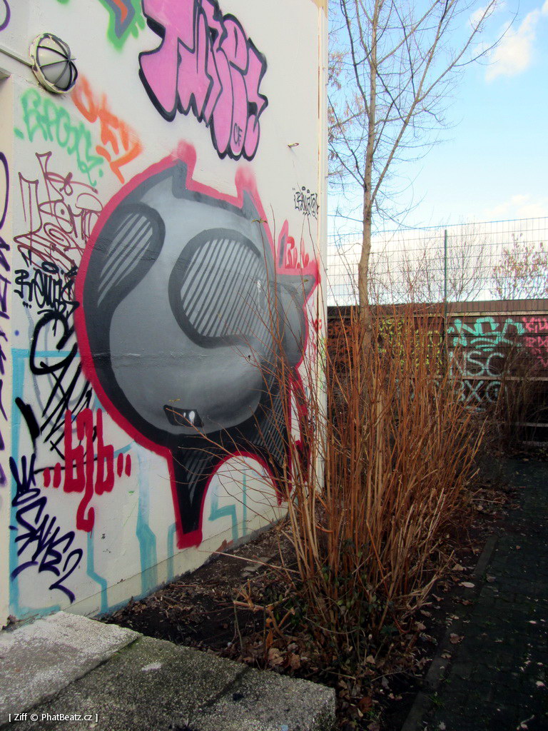131223_Spike_44