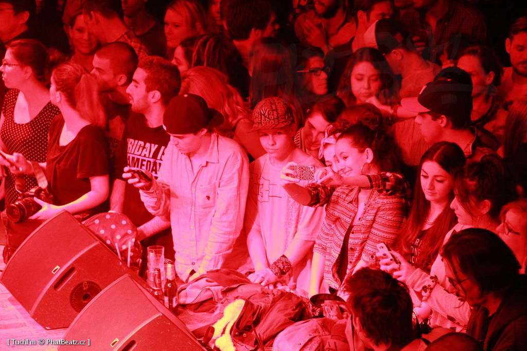 140327_MosDef_04 140327_MosDef_04