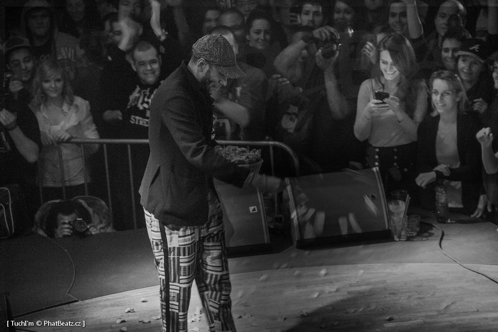140327_MosDef_05 140327_MosDef_05
