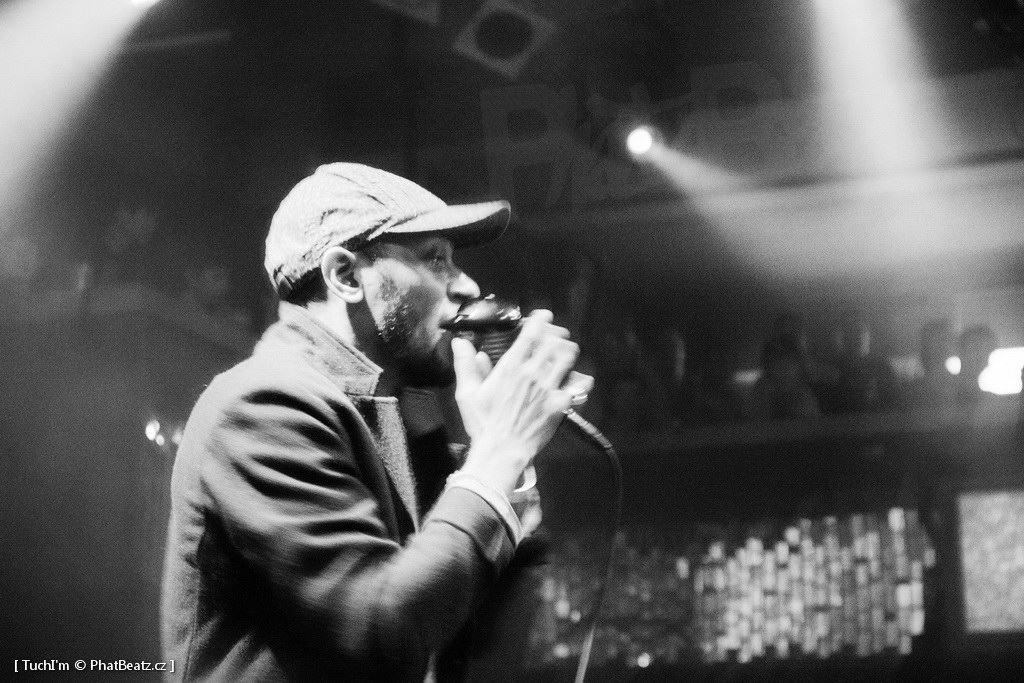 140327_MosDef_10 140327_MosDef_10