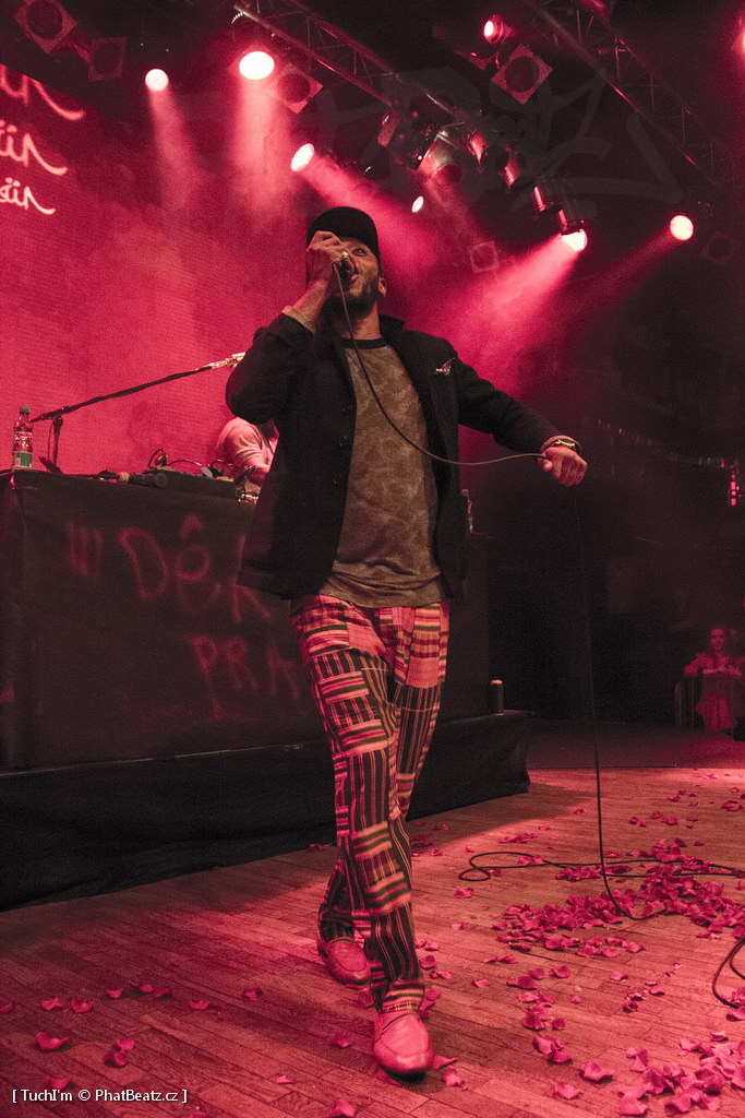 140327_MosDef_12 140327_MosDef_12