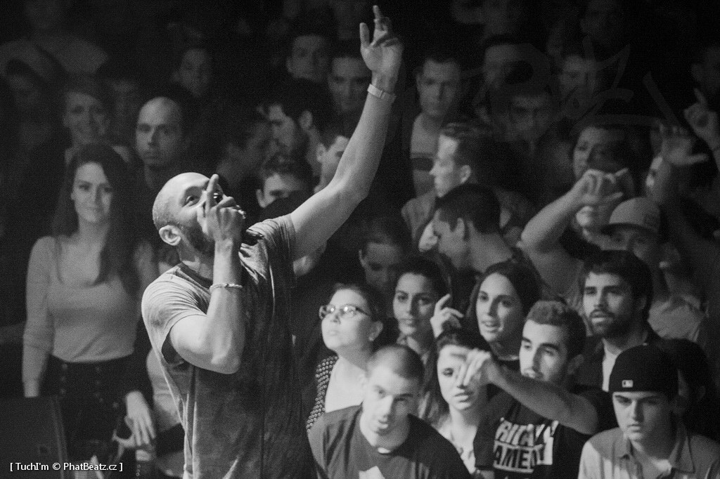 140327_MosDef_30 140327_MosDef_30