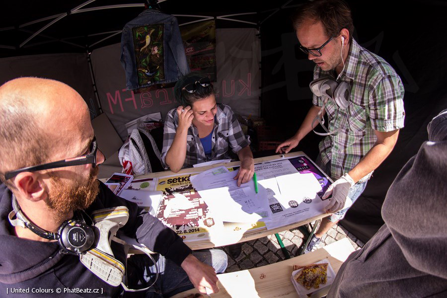 140613-15_UnitedColours2014_19