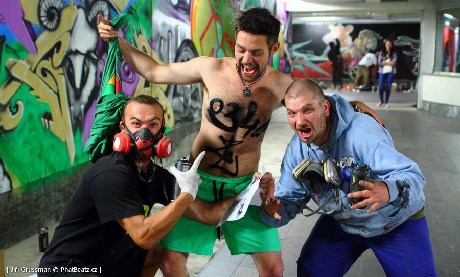 140613-15_UnitedColours2014_30