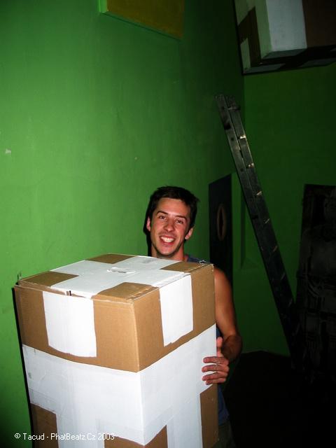 14kicktheshit2003
