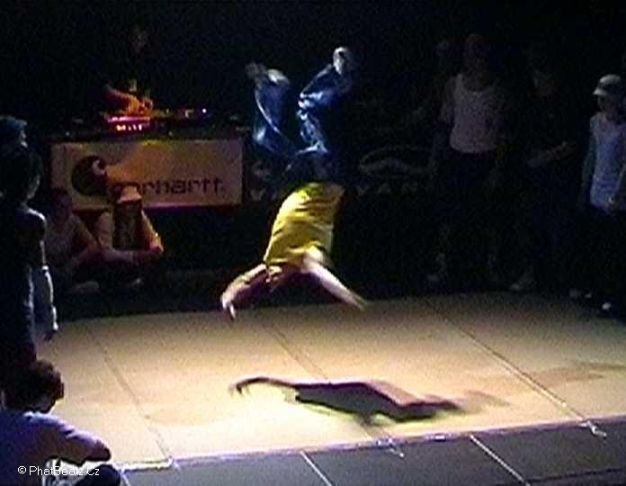 15_kick_the_shit_2002