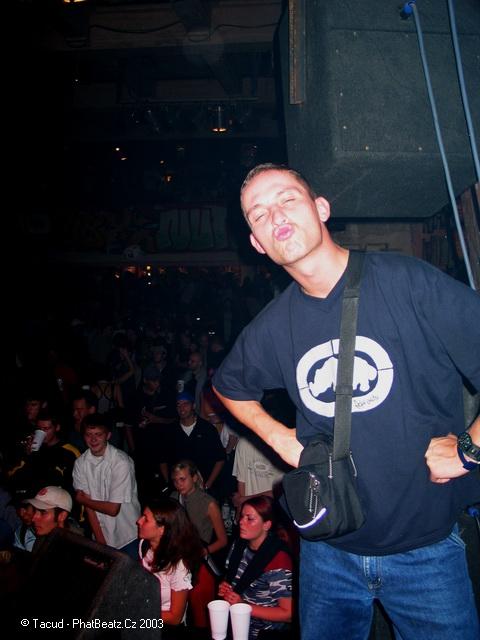 33kicktheshit2003