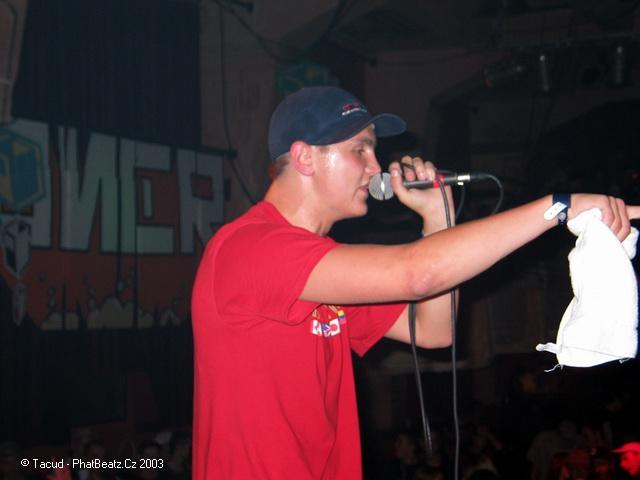 35kicktheshit2003
