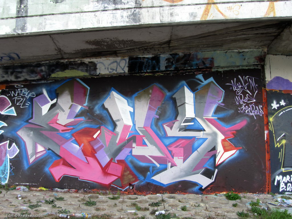 B-Side_004