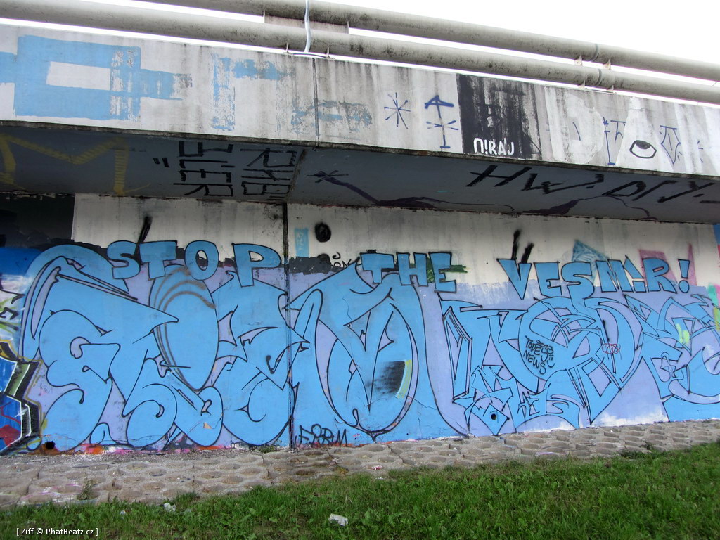B-Side_010
