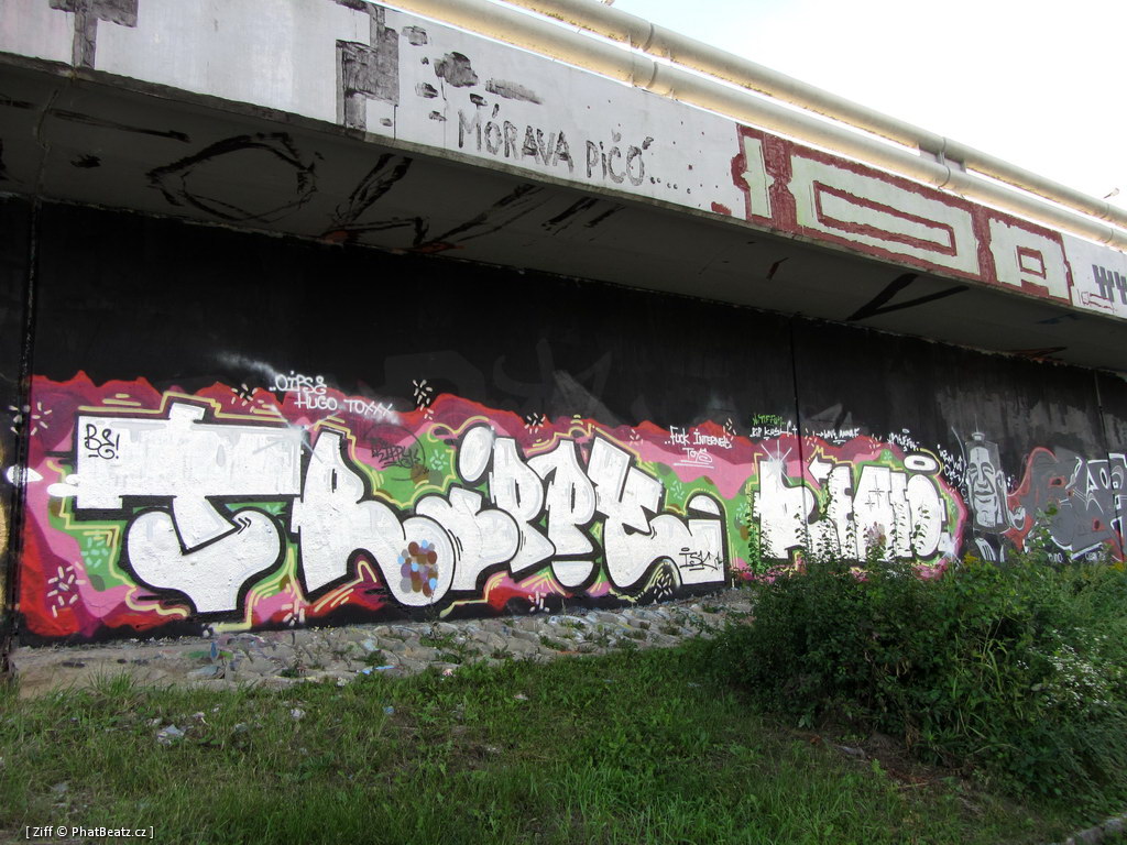 B-Side_016