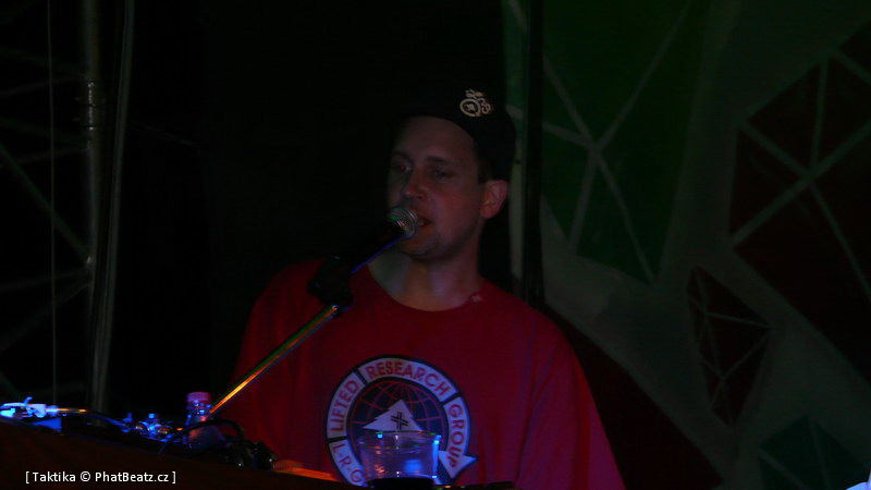HHJ2011_40